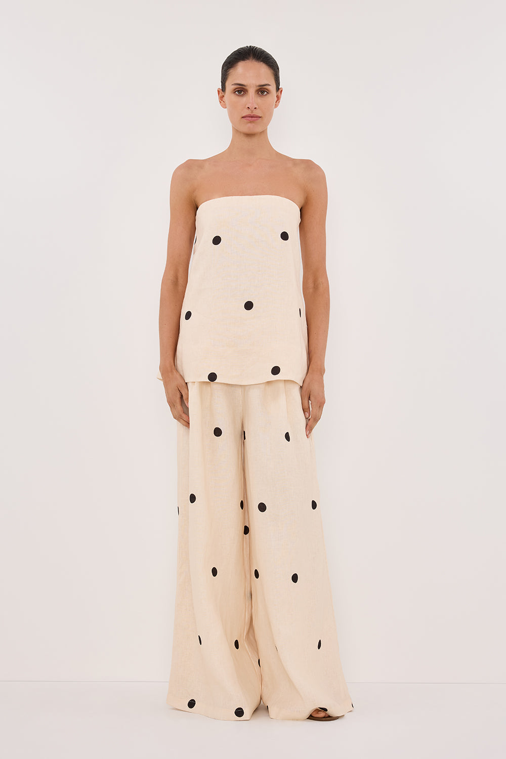 Set avec pantalon taille haute et top sans bretelles