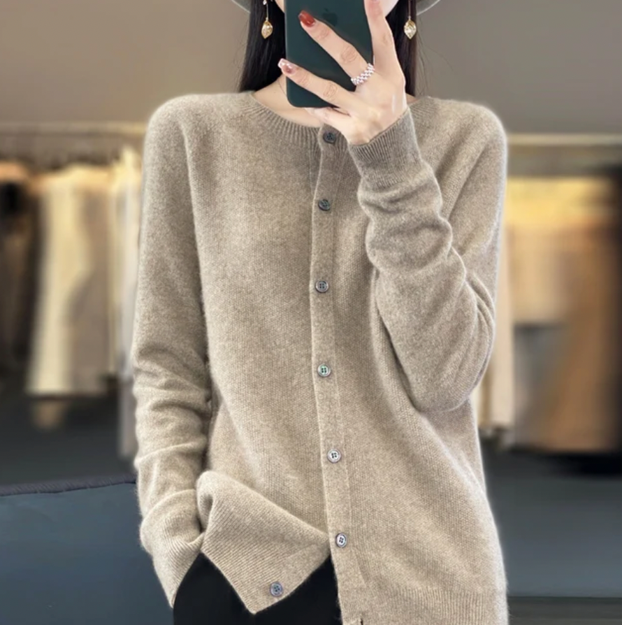 Angelica – Cardigan doux à boutons