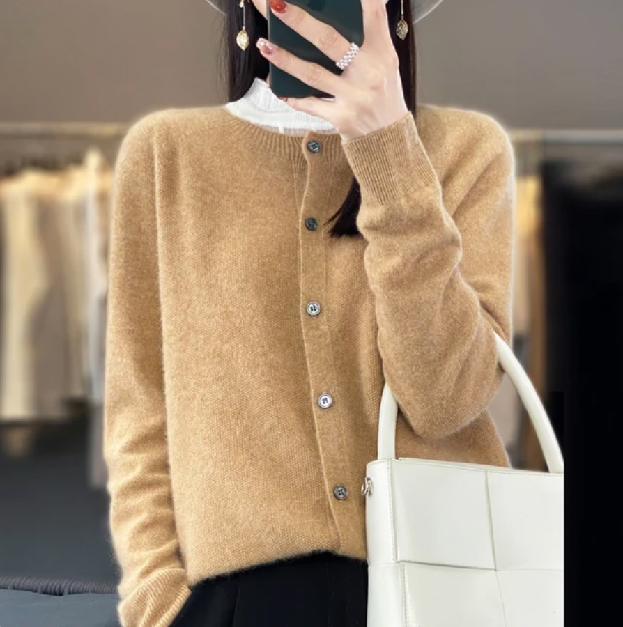 Angelica – Cardigan doux à boutons
