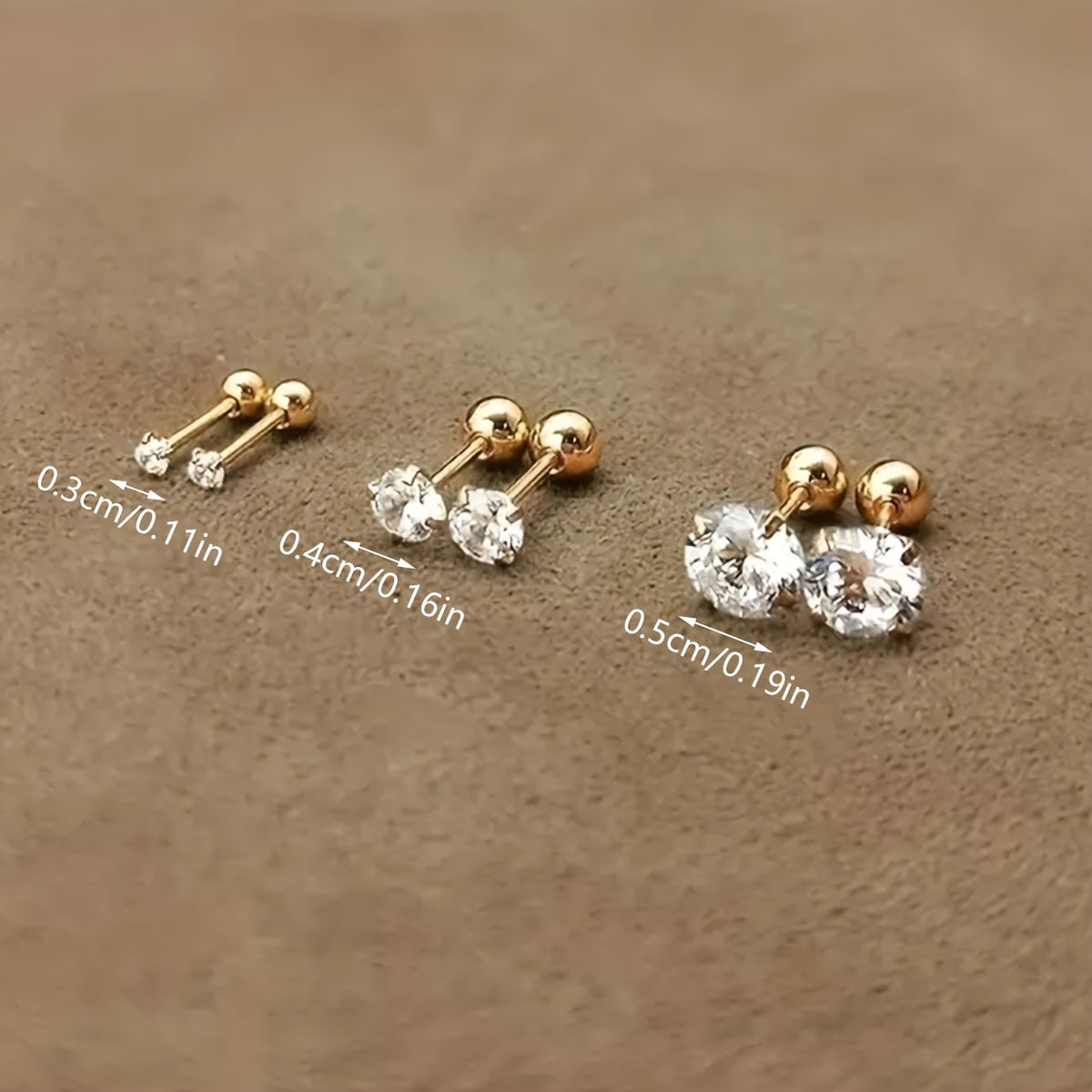 Boucles d’oreilles torsadées zircon
