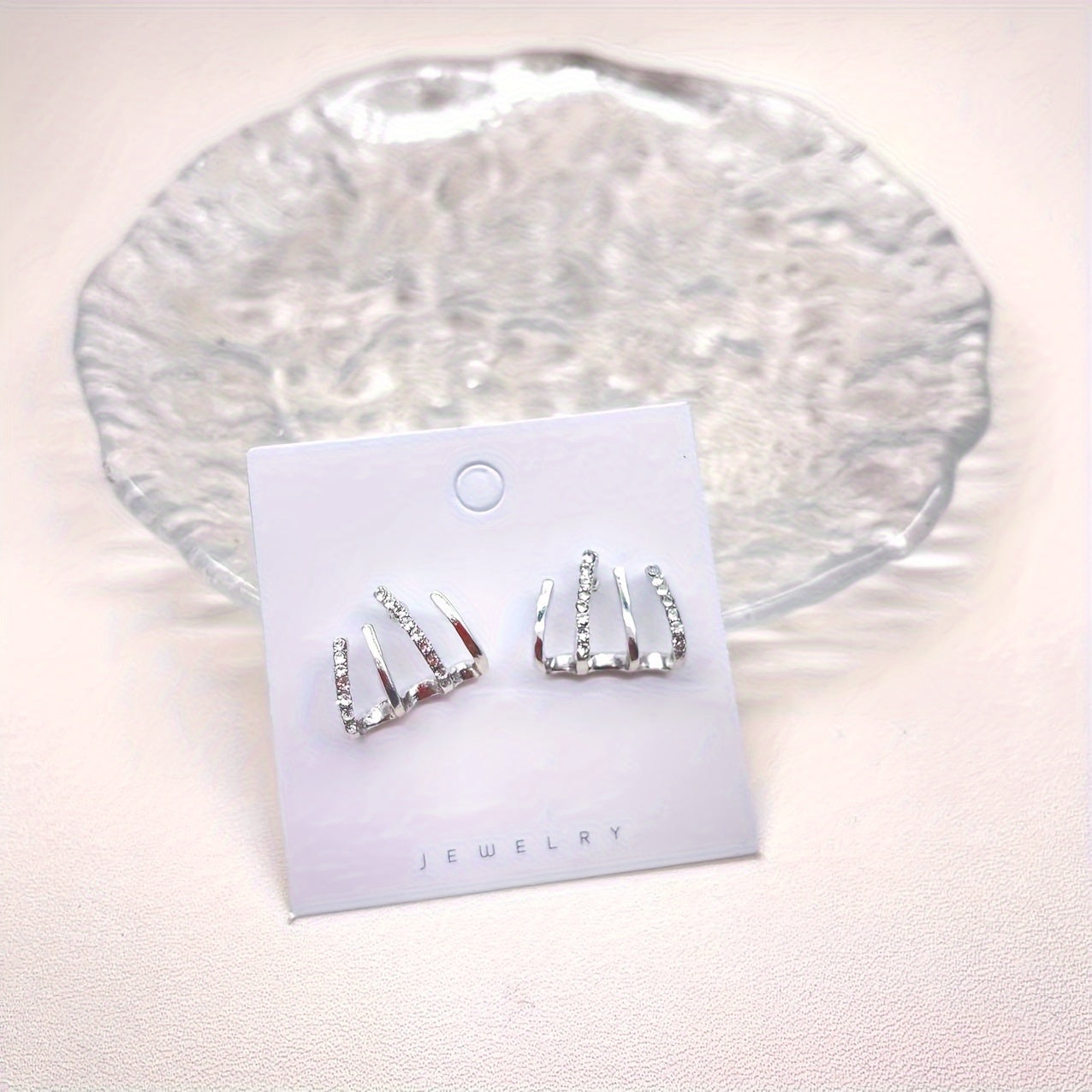 Boucles d’oreilles strass minimalistes