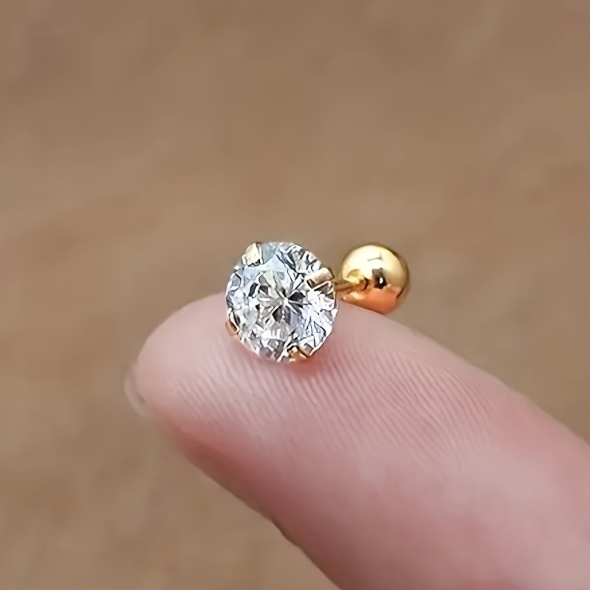 Boucles d’oreilles torsadées zircon